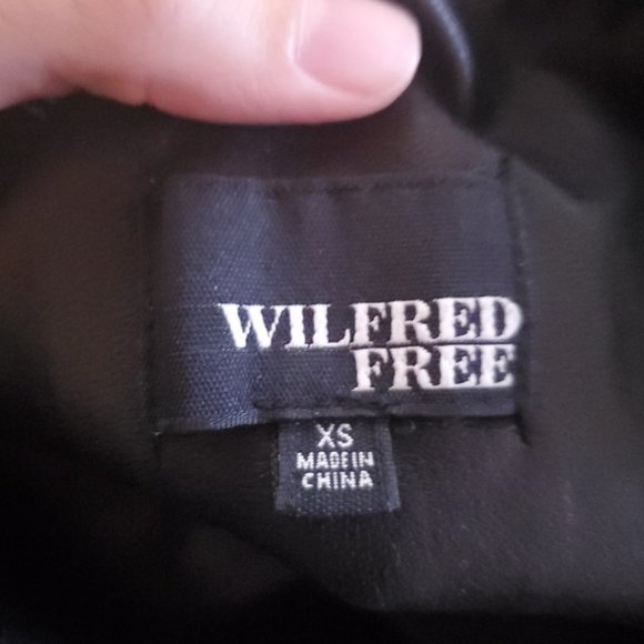 Aritzia Wilfred free daria pant - Picture 7 of 8